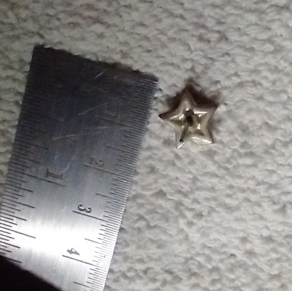 Silvertone crystal 🔮 star ⭐ ✨ post earrings - Picture 2 of 5